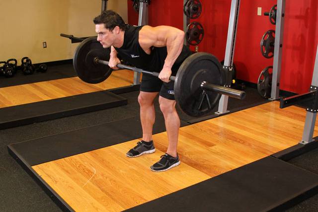 Barbell row voor de achterste schouders: Eind