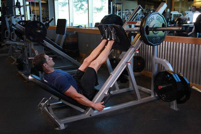 Leg press met smalle voetstand: Eind